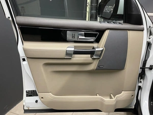 Внедорожник Land Rover Discovery 2016 года, 2490000 рублей, Красноярск