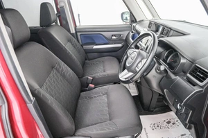 Минивэн Toyota Roomy 2017 года, 939000 рублей, Красноярск