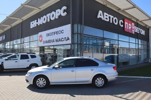 Седан Volkswagen Jetta 2013 года, 1100000 рублей, Мирное