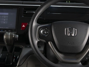 Минивэн Honda Stepwgn 2016 года, 1980000 рублей, Омск