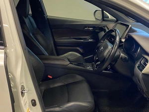 Внедорожник Toyota C-HR 2017 года, 1897000 рублей, Красноярск