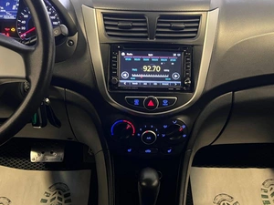 Седан Hyundai Solaris 2016 года, 769000 рублей, Красноярск