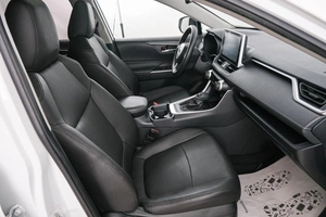 Внедорожник Toyota RAV4 2021 года, 3549000 рублей, Красноярск
