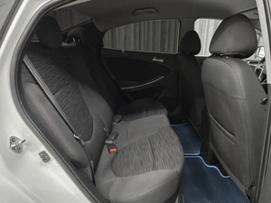 Седан Hyundai Solaris 2016 года, 899000 рублей, Красноярск