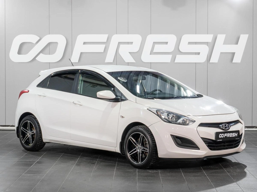 Хетчбэк Hyundai i30 2012 года, 749000 рублей, Сургут