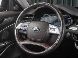Седан Kia K900 2019 года, 2699000 рублей, Тюмень