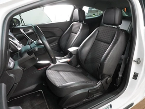 Хетчбэк Opel Astra GTC 2013 года, 999000 рублей, Воронеж