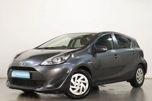 Хетчбэк Toyota Aqua 2018 года, 1269000 рублей, Челябинск