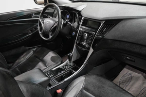 Седан Hyundai Sonata 2011 года, 1079000 рублей, Новокузнецк