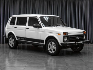 Внедорожник ВАЗ (LADA) 4x4 (Нива) 2018 года, 679000 рублей, Тюмень