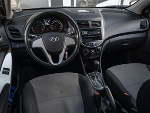 Седан Hyundai Solaris 2013 года, 820000 рублей, Краснодар