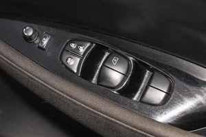 Хетчбэк Nissan Leaf 2016 года, 999000 рублей, Новосибирск