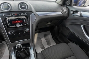 Седан Ford Mondeo 2012 года, 689000 рублей, Барнаул