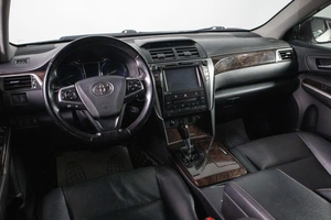 Седан Toyota Camry 2015 года, 2489000 рублей, Сургут