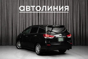 Минивэн Toyota Wish 2011 года, 1180000 рублей, Красноярск