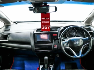 Хетчбэк Honda Fit 2017 года, 1050000 рублей, Красноярск