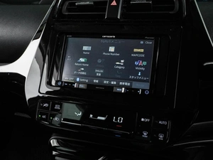 Лифтбек Toyota Prius 2019 года, 1699000 рублей, Воронеж