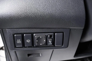 Хетчбэк Nissan Tiida 2013 года, 899000 рублей, Пермь