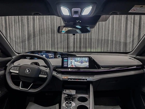 Лифтбек Changan UNI-V 2023 года, 2390000 рублей, Красноярск
