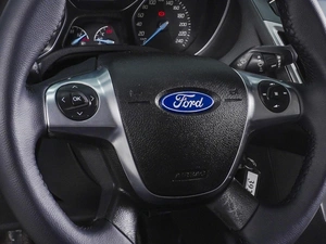 Седан Ford Focus 2013 года, 979000 рублей, Ростов-на-Дону