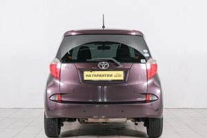Хетчбэк Toyota Ractis 2011 года, 849000 рублей, Красноярск