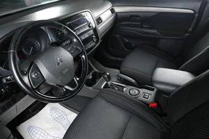Внедорожник Mitsubishi Outlander 2016 года, 1899000 рублей, Тюмень