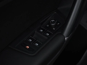 Внедорожник Volkswagen Tiguan 2017 года, 2647444 рублей, Москва