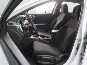 Хетчбэк Kia Ceed 2019 года, 1649000 рублей, Воронеж