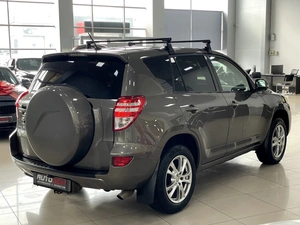 Внедорожник Toyota RAV4 2011 года, 1387000 рублей, Солонцы