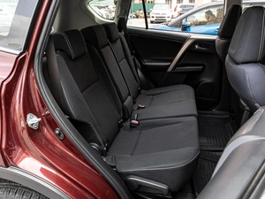 Внедорожник Toyota RAV4 2017 года, 2270000 рублей, Краснодар