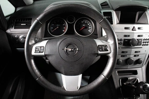 Минивэн Opel Zafira 2012 года, 729000 рублей, Сургут