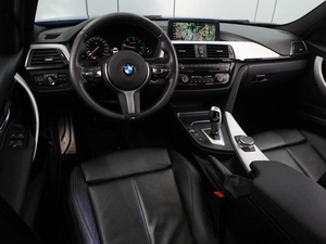 Седан BMW 3 серия 2018 года, 3375000 рублей, Воронеж