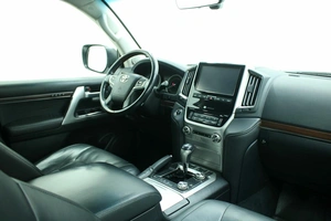 Внедорожник Toyota Land Cruiser 2015 года, 5356000 рублей, Красноярск