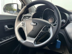 Седан Kia Rio 2016 года, 1129000 рублей, Ижевск