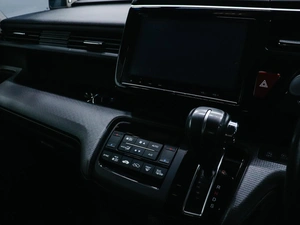 Минивэн Honda Stepwgn Spada 2016 года, 1850000 рублей, Красноярск