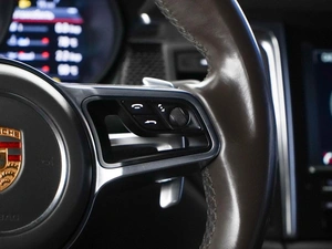 Внедорожник Porsche Macan Turbo 2015 года, 2700055 рублей, Москва
