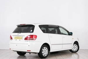 Минивэн Toyota Ipsum 2003 года, 799000 рублей, Красноярск