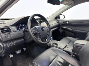 Седан Toyota Camry 2014 года, 2399000 рублей, Орёл