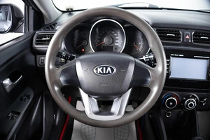 Седан Kia Rio 2013 года, 649000 рублей, Пермь