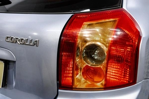 Хетчбэк Toyota Corolla 2006 года, 649000 рублей, Барнаул