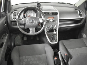 Хетчбэк Suzuki Splash 2011 года, 729900 рублей, Казань