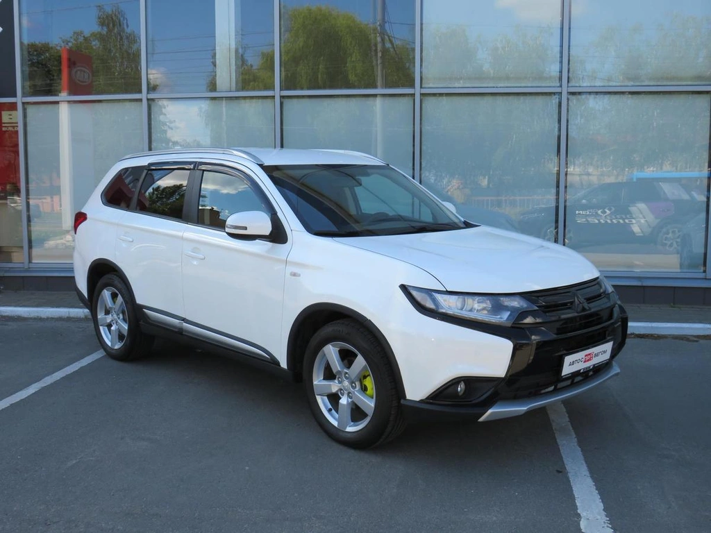 Внедорожник Mitsubishi Outlander 2017 года, 1580000 рублей, Брянск