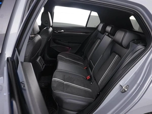 Хетчбэк Volkswagen Golf 2022 года, 2888444 рублей, Москва