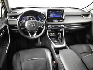 Внедорожник Toyota RAV4 2019 года, 3762900 рублей, Казань