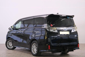 Минивэн Toyota Vellfire 2020 года, 5049000 рублей, Омск