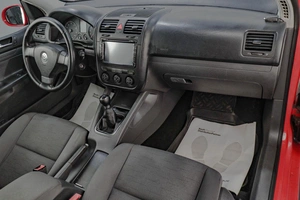 Хетчбэк Volkswagen Golf 2008 года, 589000 рублей, Челябинск