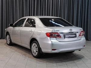 Седан Toyota Corolla 2010 года, 890000 рублей, Волгоград
