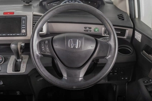 Минивэн Honda Freed 2011 года, 1179000 рублей, Томск