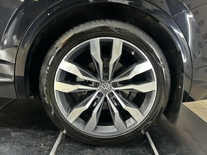 Внедорожник Volkswagen Touareg 2019 года, 4992000 рублей, Красноярск