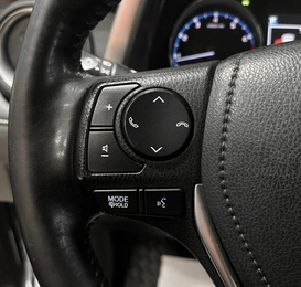 Внедорожник Toyota RAV4 2016 года, 2530000 рублей, Красноярск